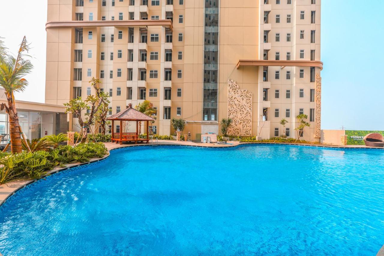 Super Oyo Collection O 16 Vittoria Residence Jakarta Luaran gambar