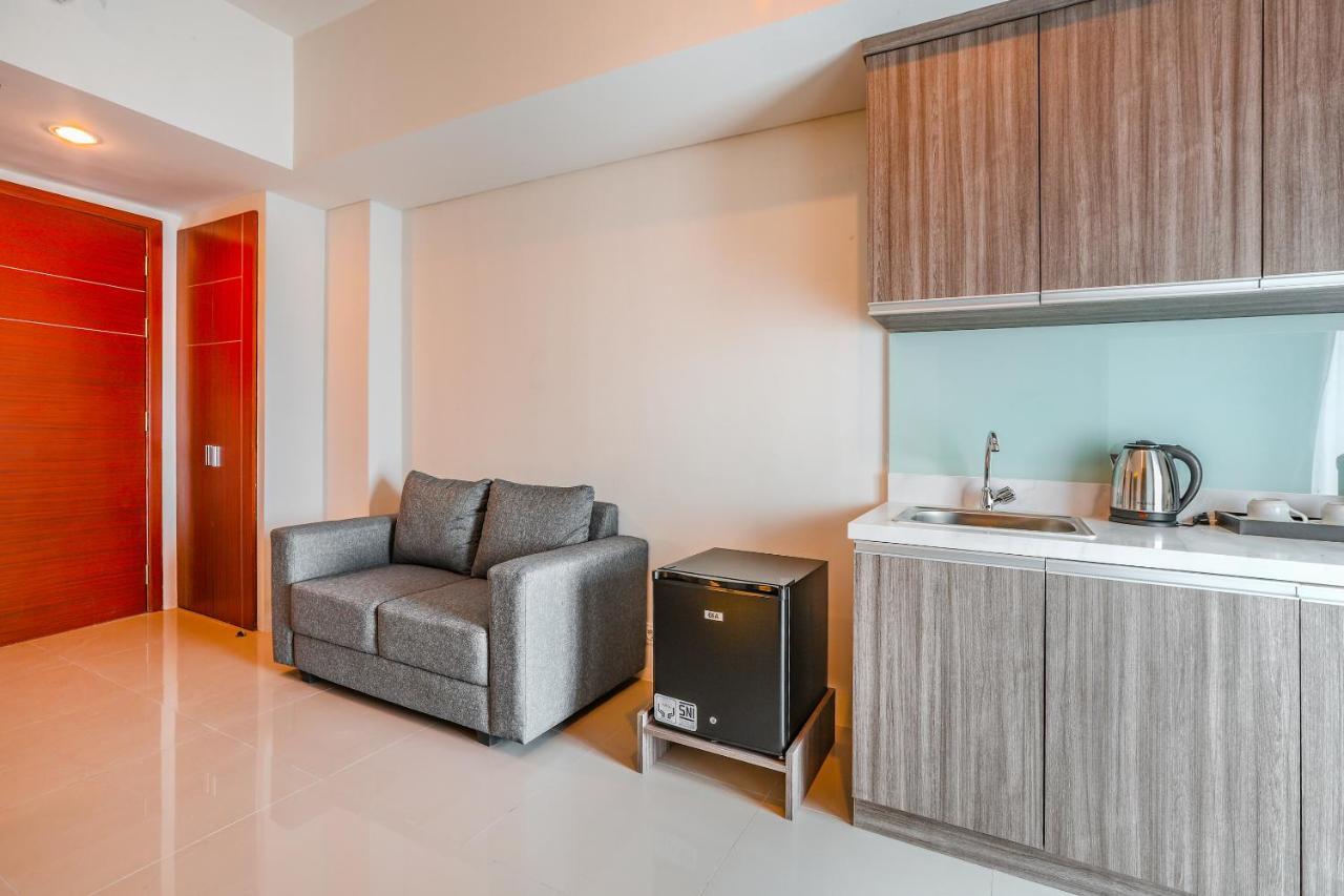 Super Oyo Collection O 16 Vittoria Residence Jakarta Luaran gambar